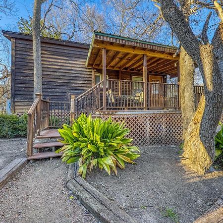The Pecan @ Mendelbaum Winery Guest Cabins Villa Фредериксбург Екстериор снимка