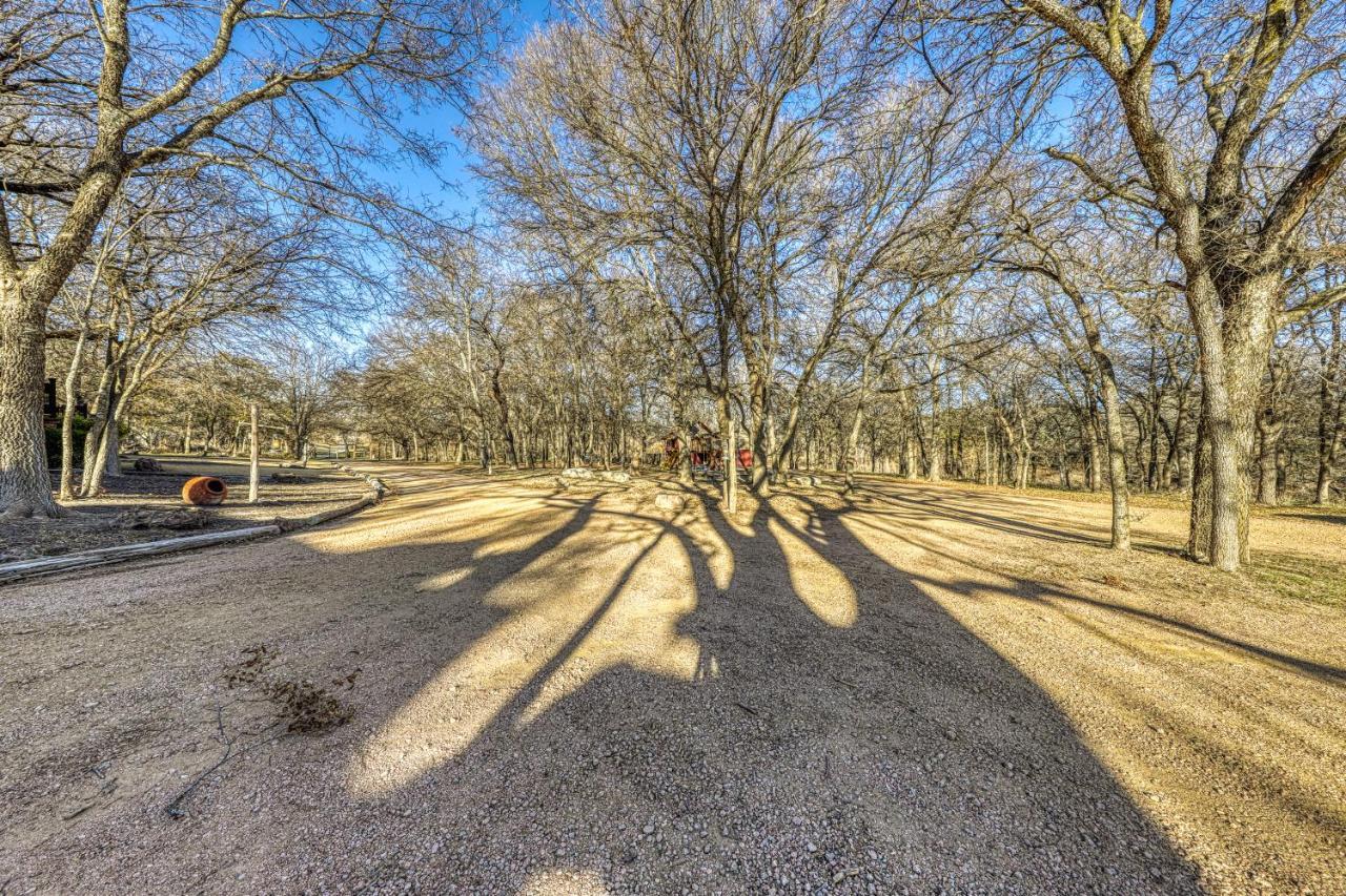 The Pecan @ Mendelbaum Winery Guest Cabins Villa Фредериксбург Екстериор снимка